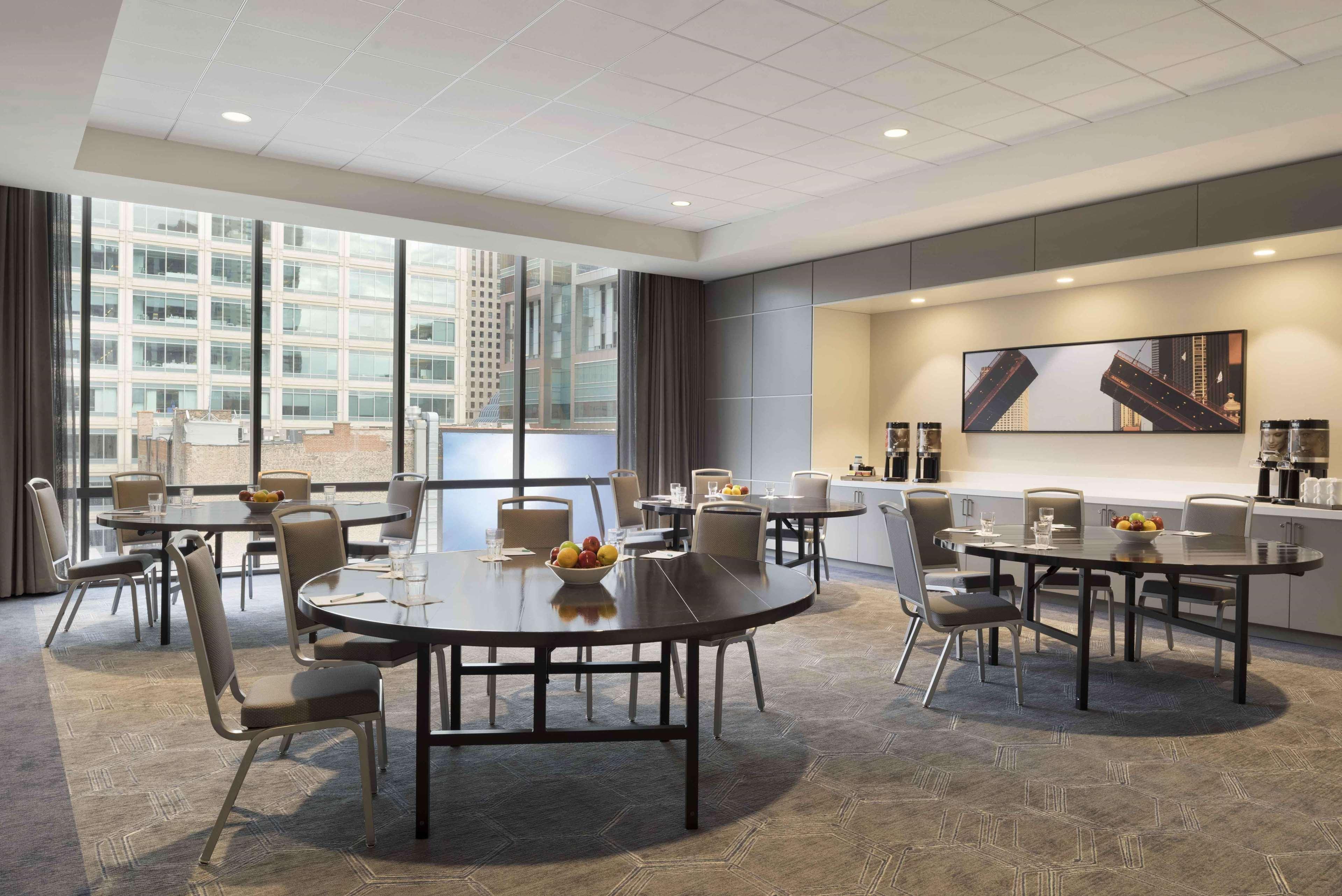 Homewood Suites By Hilton Chicago West Loop Fulton Mkt Area Exterior photo